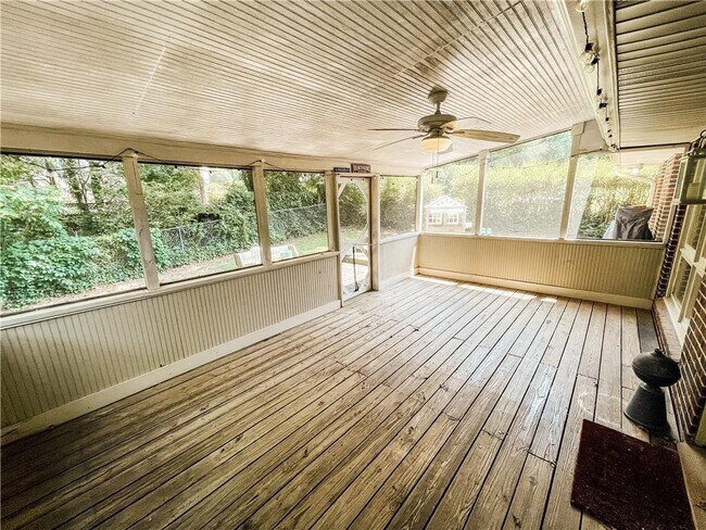 Building Photo - 116 Indian Trail