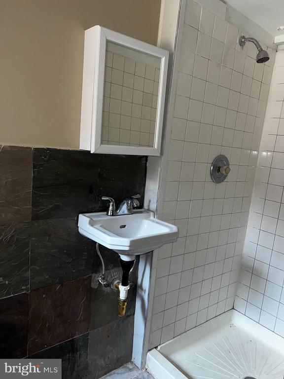 Building Photo - 3340 Cottman Ave