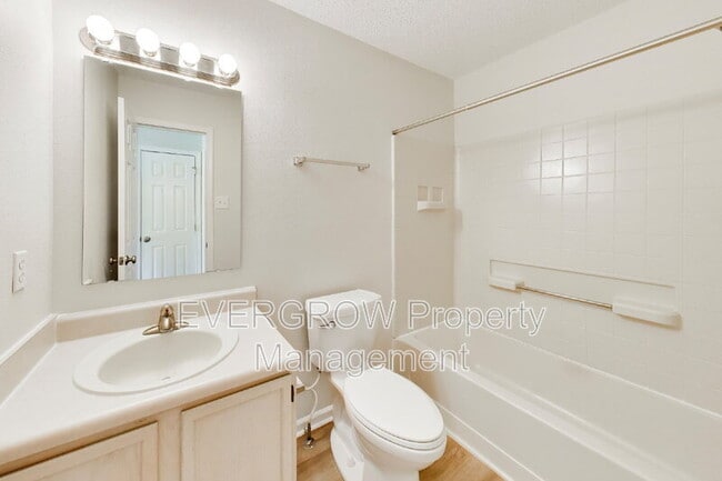 Building Photo - 1167 Odell Ln