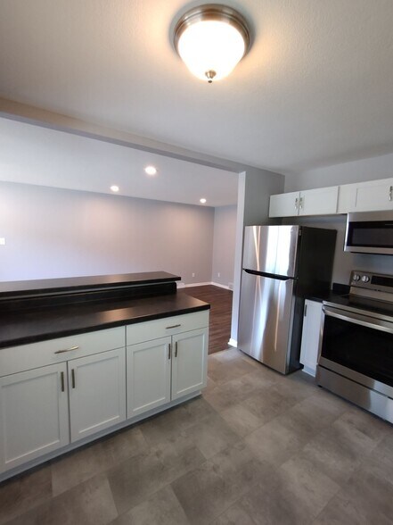 Kitchen - 5907 New York Ave