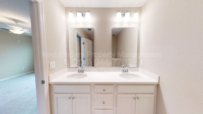 Building Photo - 1209 Beach Dune Dr