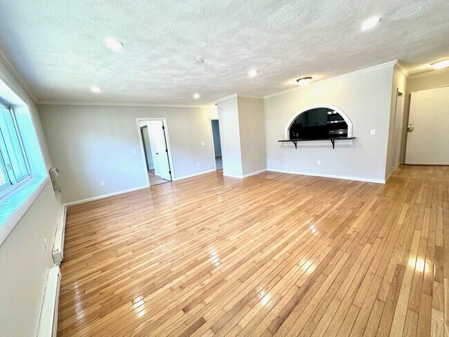 Building Photo - 26 Willis St