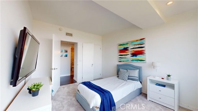 Building Photo - 818 N Doheny Dr