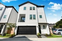 Building Photo - 8502 Kolbe Ln