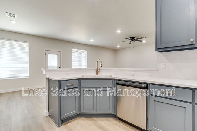 Building Photo - 8305 NW 163rd Ter