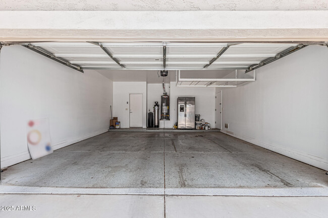 Building Photo - 3777 E Vallejo Dr