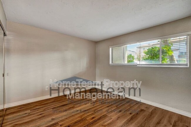 Building Photo - 7954 Mission Center Ct