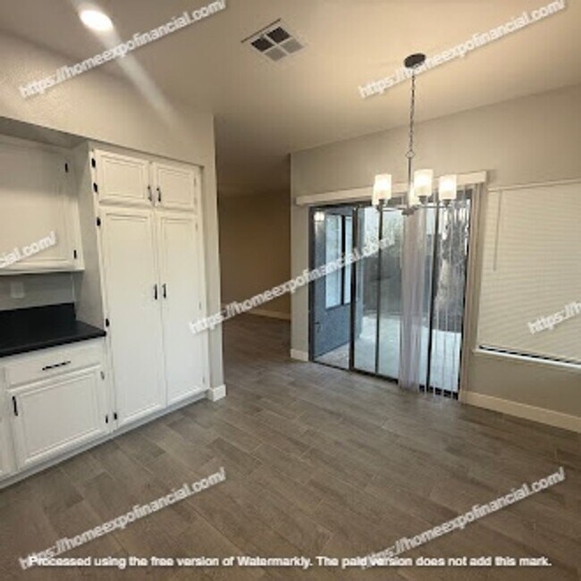 Building Photo - Nice Home For Rent