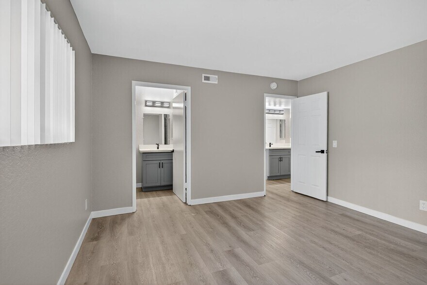 Building Photo - 8101 Larson Ave
