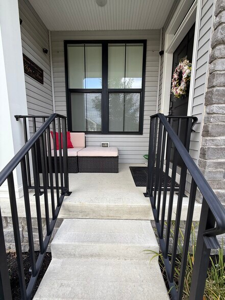 Primary Photo - 29 Beachwood Dr