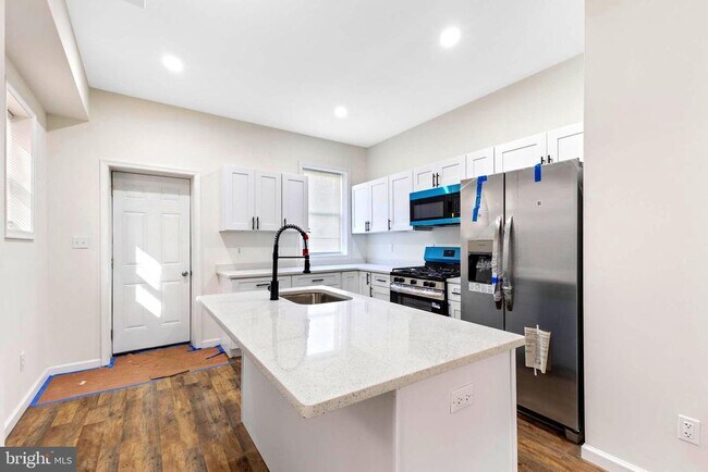 Building Photo - 3324 Edmondson Ave