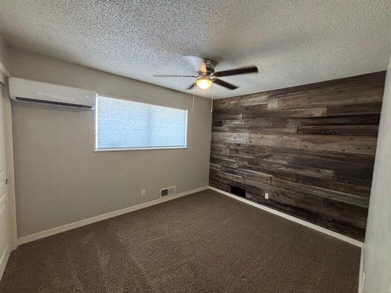 Building Photo - 23510 Rd 152