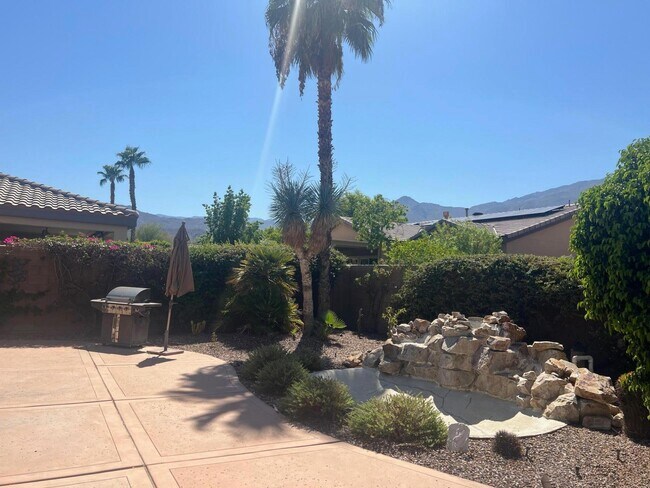 Building Photo - 61105 Living Stone Dr