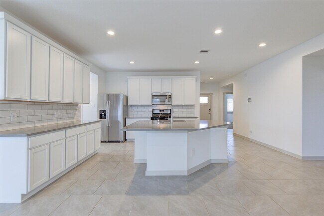 Building Photo - 29506 Cayenne Cir