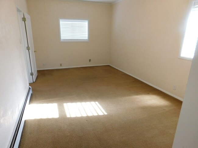 Building Photo - Spacious Home in Palisade