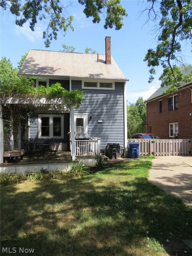 Building Photo - 17469 Norton Ave