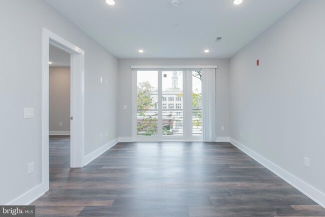 Building Photo - 45 W Haines St