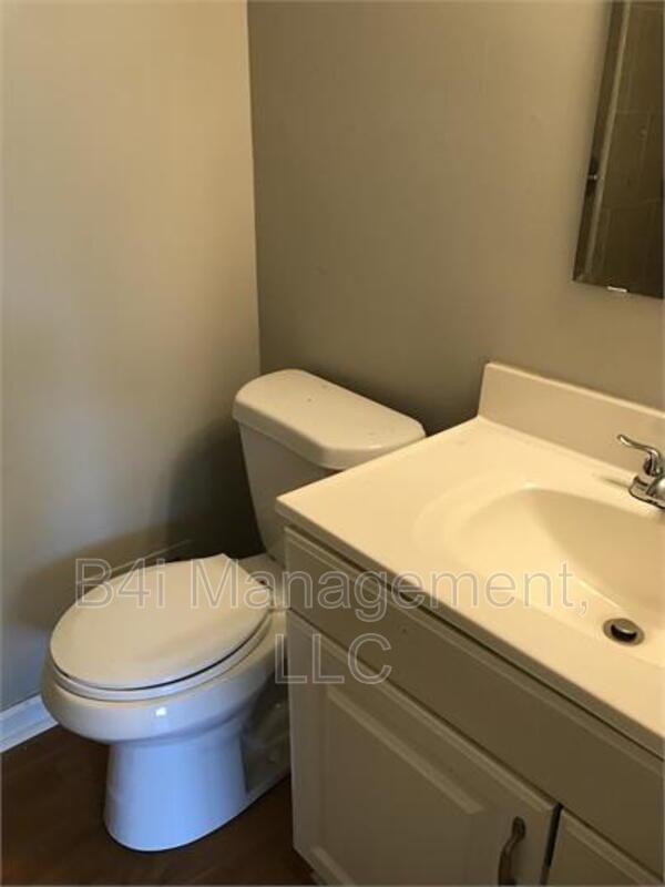 Building Photo - 8795 Channing Dr