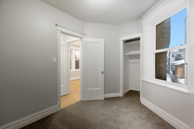 Building Photo - 2708 N Richmond St