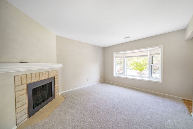 Building Photo - 3 Bed 2.5 Bath Townhome in Chesterbrook