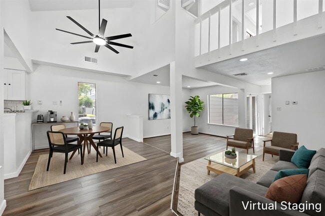 Building Photo - 13002 Greenway Chase Ct