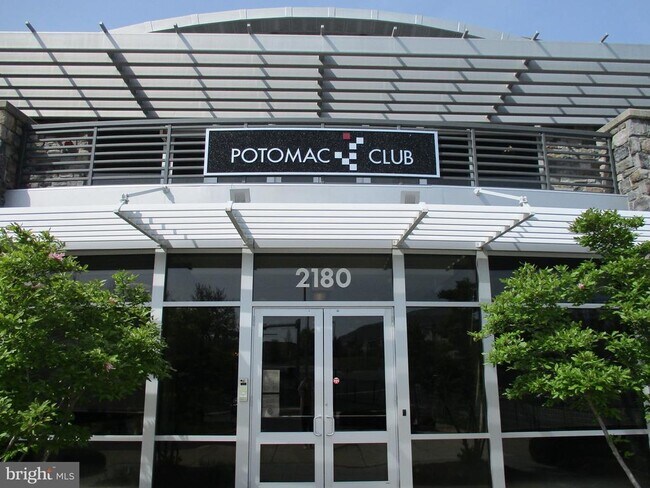 Building Photo - 14855 Potomac Branch Dr