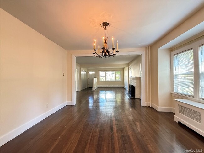 Building Photo - 38 Sammis St