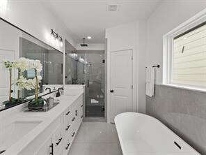 Building Photo - 4808 Cochran St