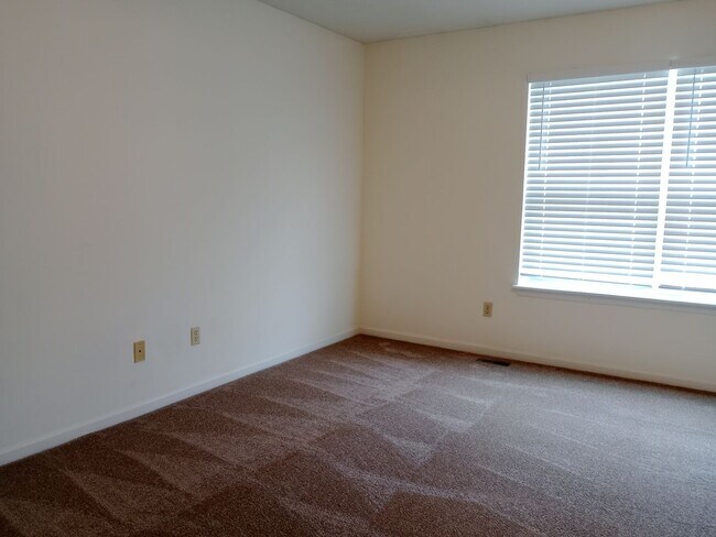 Building Photo - 3527-3529-3529 Prescott Dr