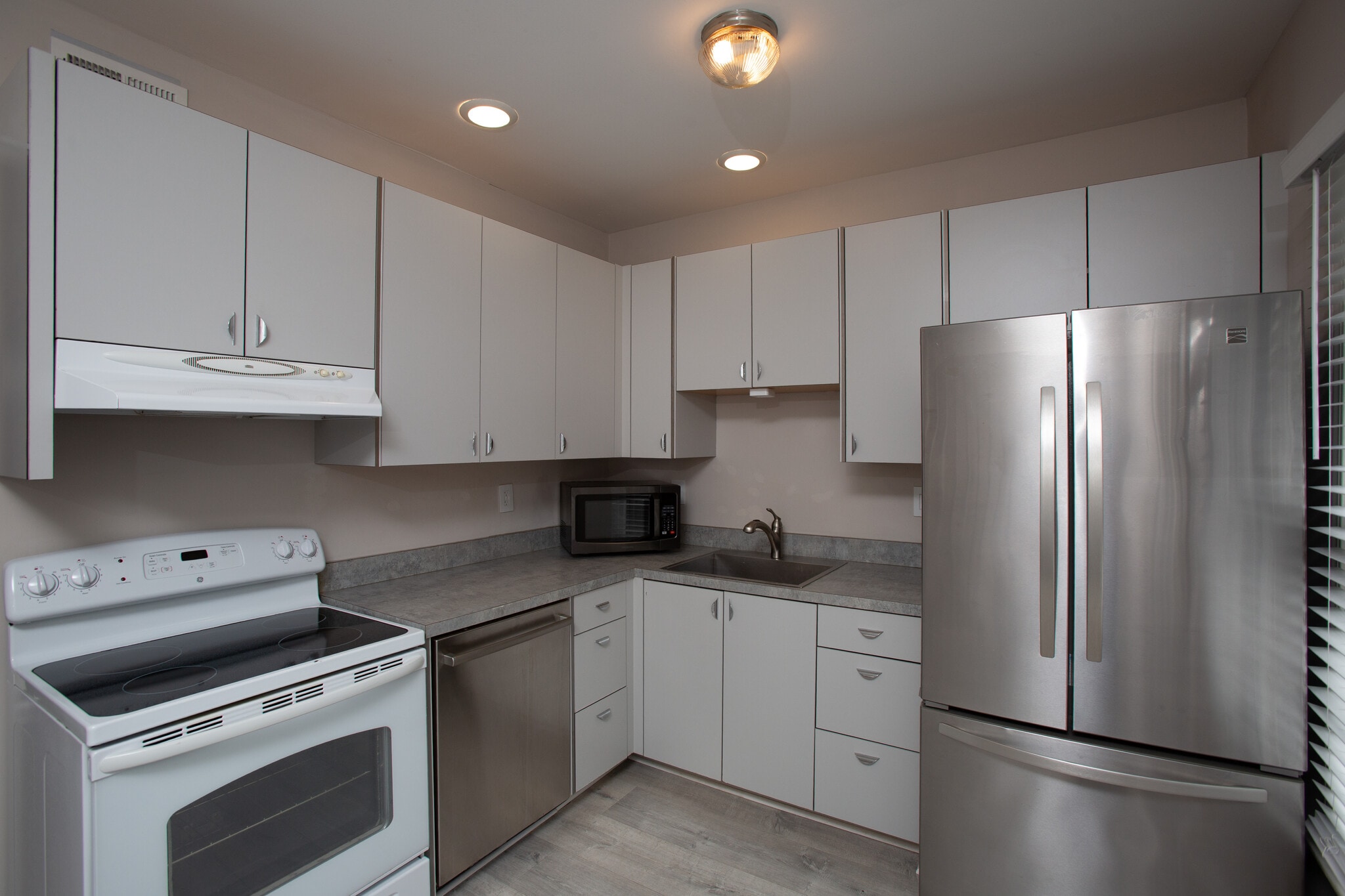 Building Photo - 1605 Deford Bailey Ave