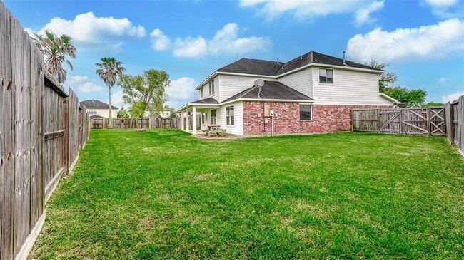 Building Photo - 1905 Vineyard Hill Ct