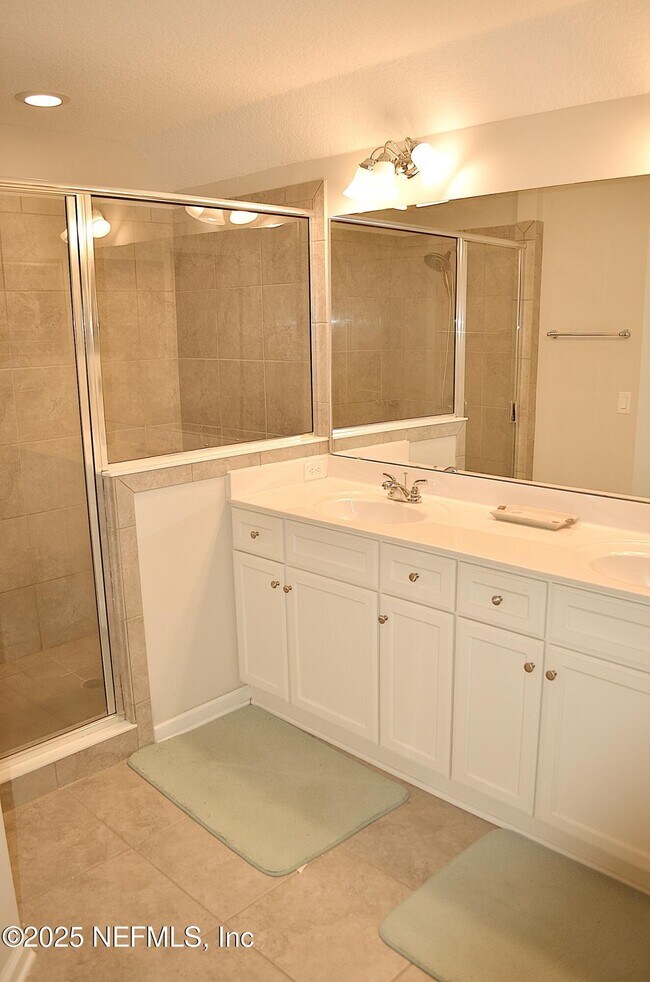 Building Photo - 3630 Creswick Cir