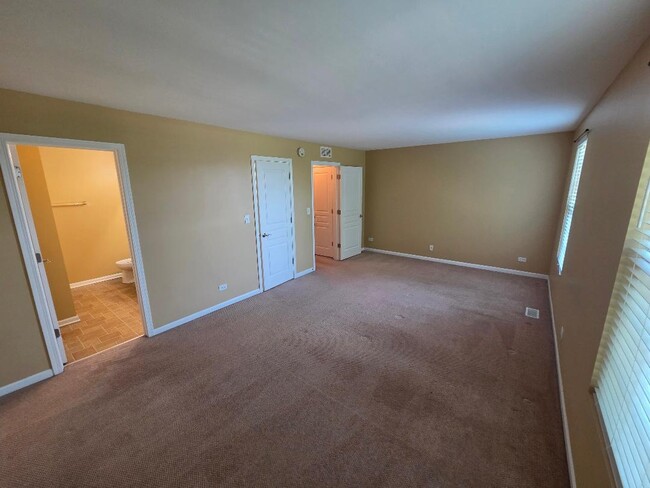 Building Photo - 107 Driscoll Ln