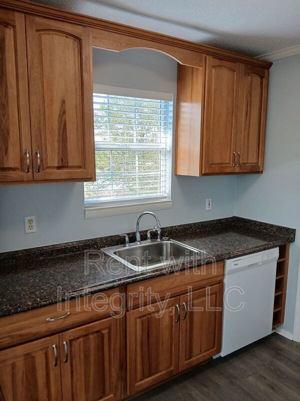 Building Photo - 669 Bald Point Rd