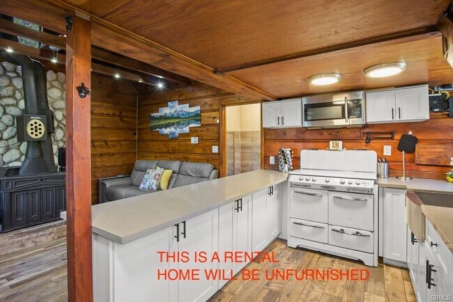 Building Photo - 23882 Springwater Rd