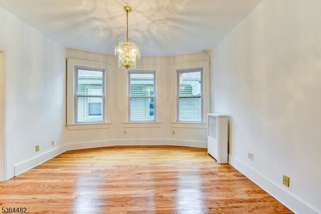 Building Photo - 24 Eckert Ave