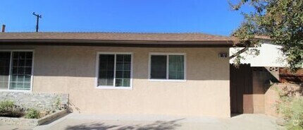 Building Photo - 745 1/2 Fine St-