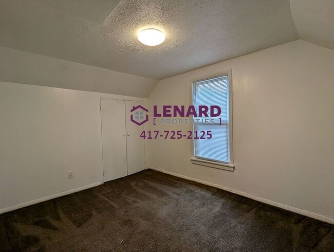 Building Photo - 635 S Douglas Ave