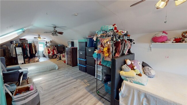 Building Photo - ****Providence/Mt. Pleasant – Single Famil...