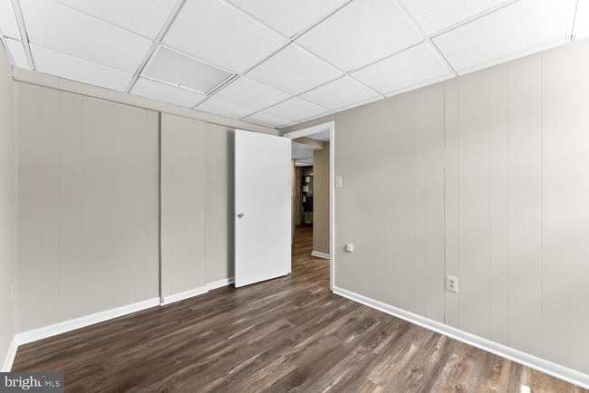 Building Photo - 6100 Hellen Lee Dr