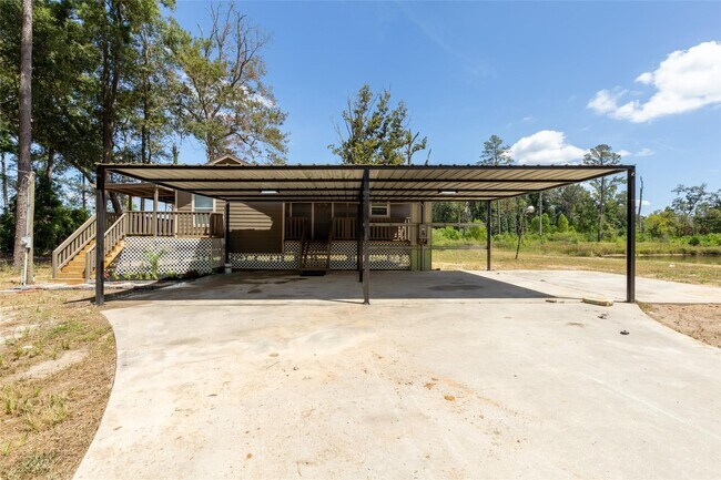 Building Photo - 1906 County Rd 3434N