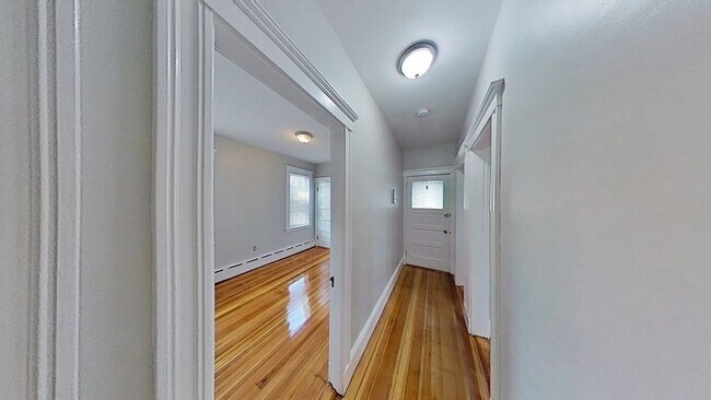 Building Photo - 152 Minot St