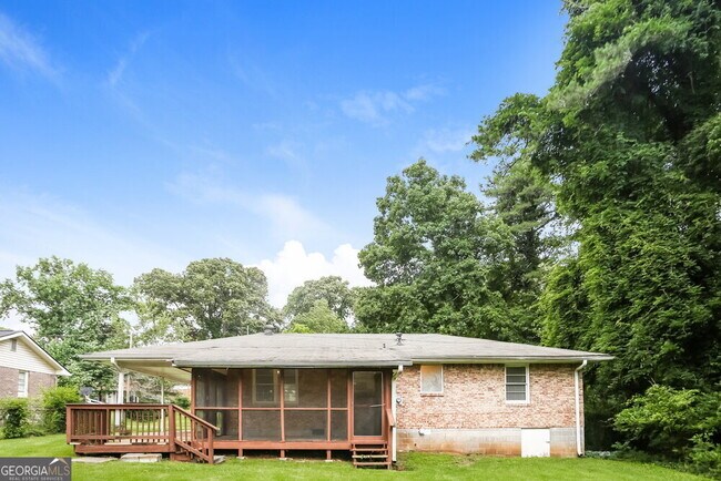 Building Photo - 2609 Farn Dr