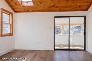 Building Photo - 18 Country Club Ln