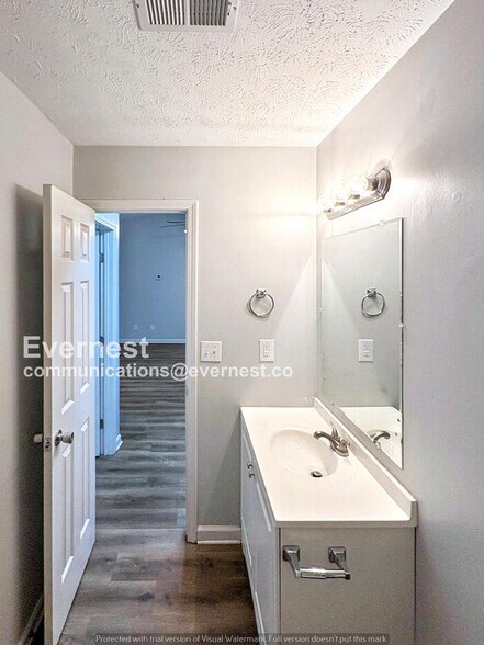 Building Photo - 1212 Claywill Cir