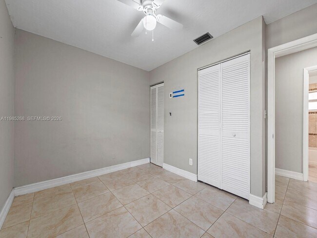 Building Photo - 3605 SW 122nd Pl