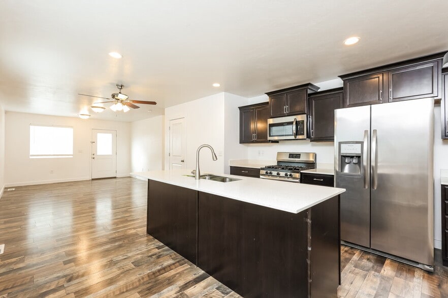 Building Photo - 7907 S Gaea Ct