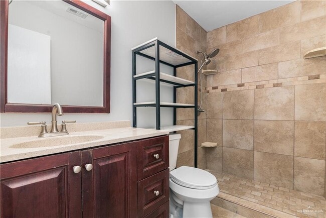 Building Photo - 18 Grayson Ave