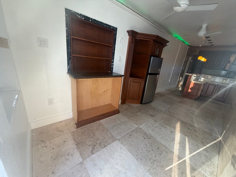 Building Photo - 6XXX Dawson St