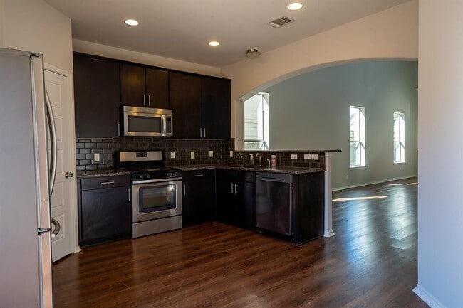 Building Photo - 10125 Milla Cir